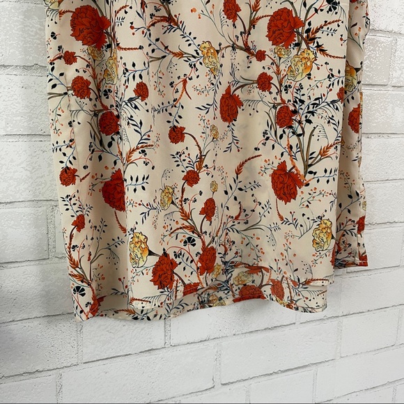 DALIA Cream Flowered Sleeveless Top - Picture 5 of 11